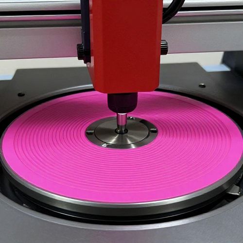 Como o eixo rotativo aprimora a precisão em cortes e gravações a laser de forma eficiente